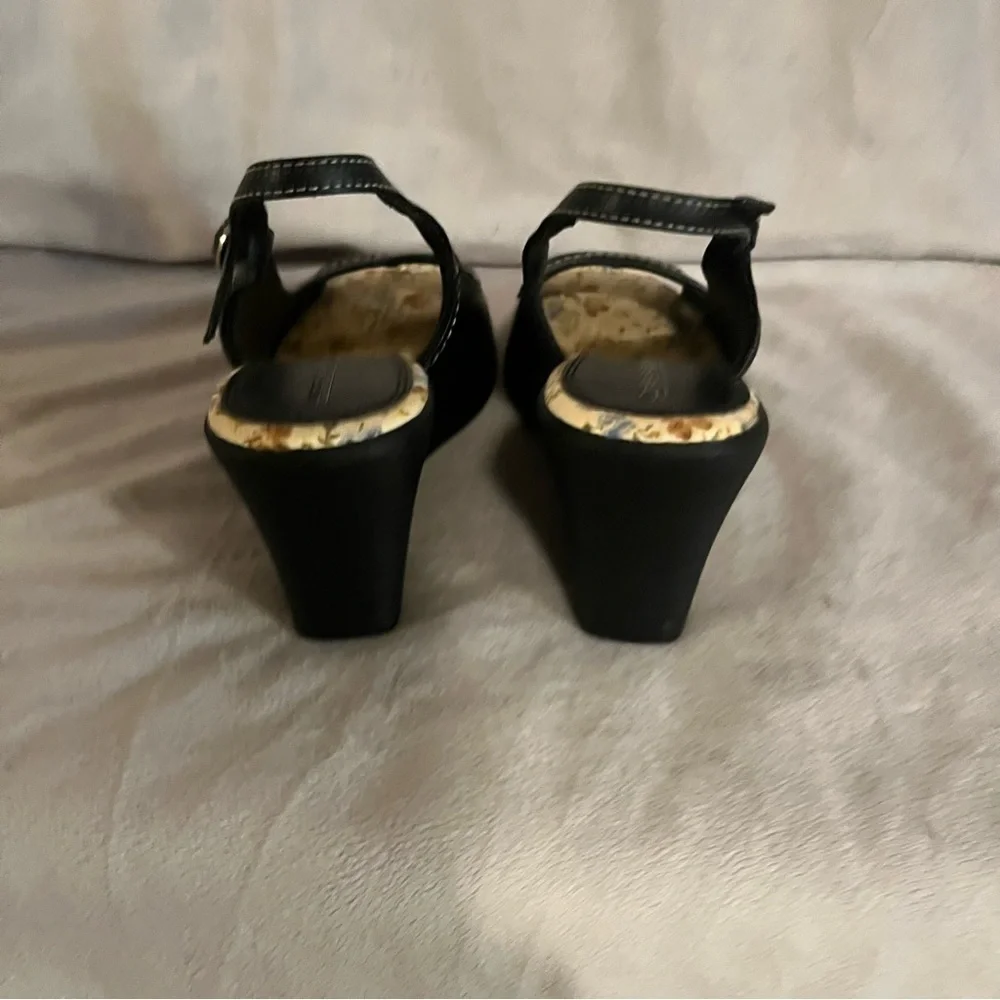 Lower East side peep toe wedges with floral footbed size 7.5